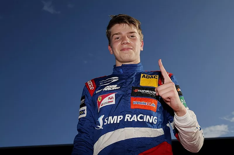 Il vincitore della gara Robert Shwartzman, PREMA Theodore Racing Dallara F317 - Mercedes-Benz