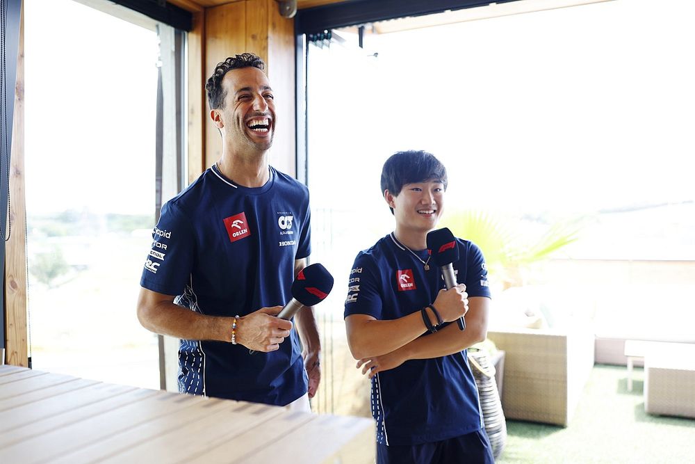 Daniel Ricciardo, Scuderia AlphaTauri, Yuki Tsunoda, Scuderia AlphaTauri