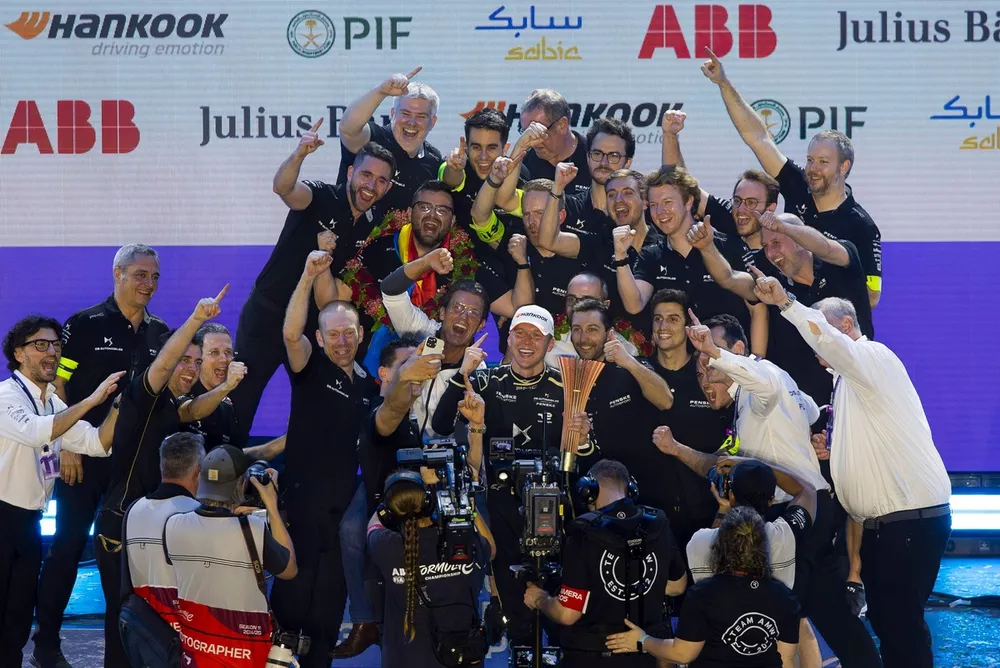 Le vainqueur Maximilian Guenther, DS Penske