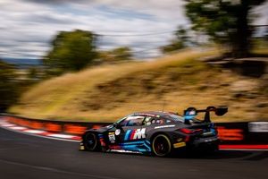 12 Horas de Bathurst: BMW gana por primera vez en 15 años, podio de Valentino Rossi