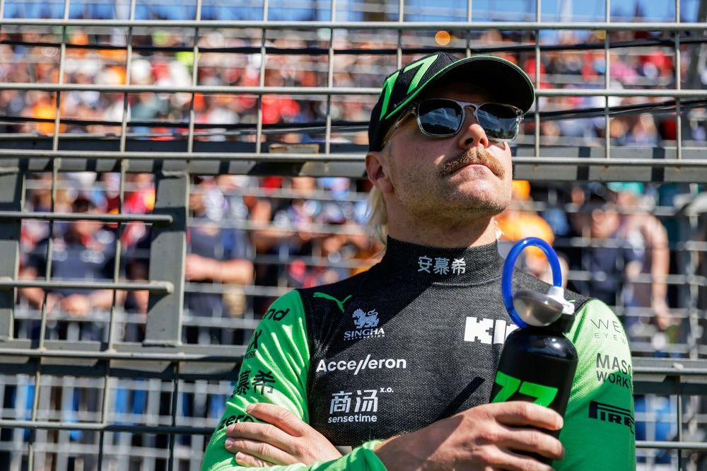 Valtteri Bottas, Kick Sauber, on the grid