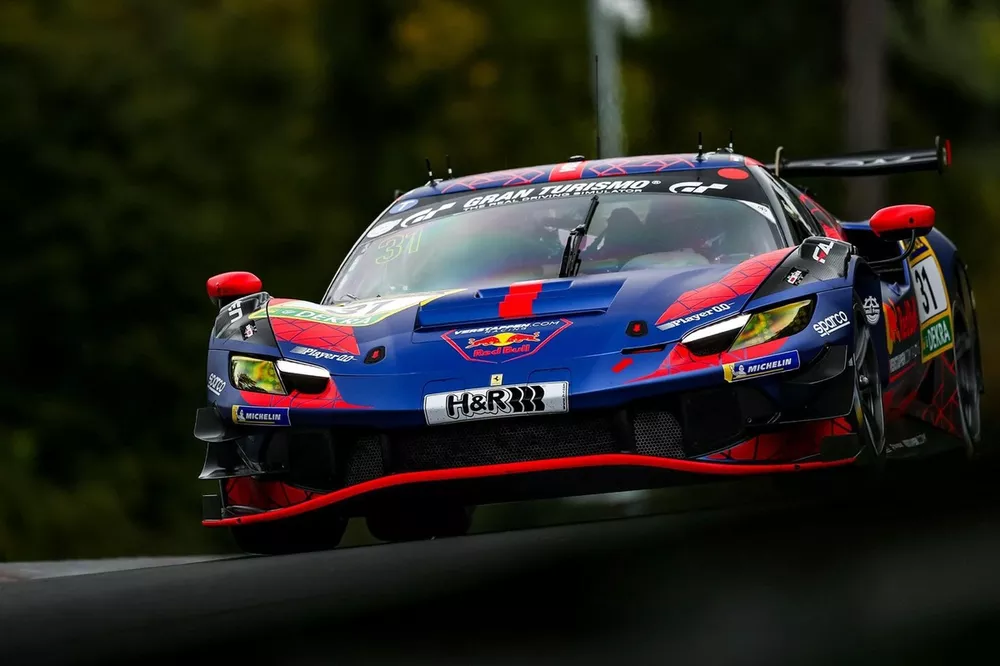 フェルスタッペン、ニュル耐久シリーズにGT3マシンで初参戦。後続に