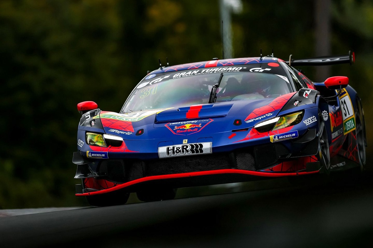 Verstappen wins on NLS GT3 debut at the Nordschleife