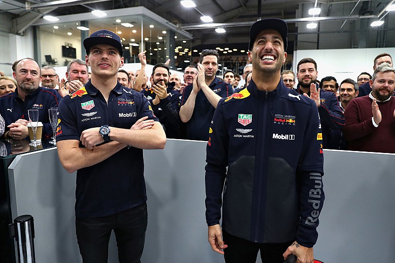 Ricciardo says goodbye with farewell Red Bull visit