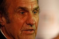 F1: Reutemann é transferido para UTI após piora em quadro de saúde