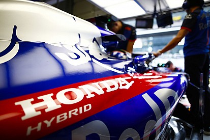 Как звучит новый двигатель Honda: Toro Rosso впервые запустила мотор на машине 2019 года