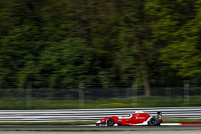 FR 2.0 Eurocup: Yifei boekt eerste zege, Verschoor valt uit