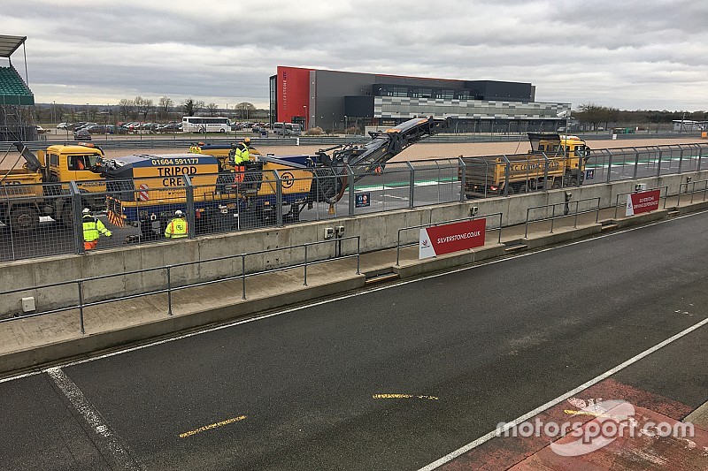El Mundial de MotoGP estudia crear una comisión que supervise los reasfaltados