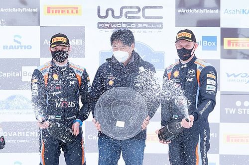 WRC: T&auml;nak conquista el primer Artic Rally de Finlandia
