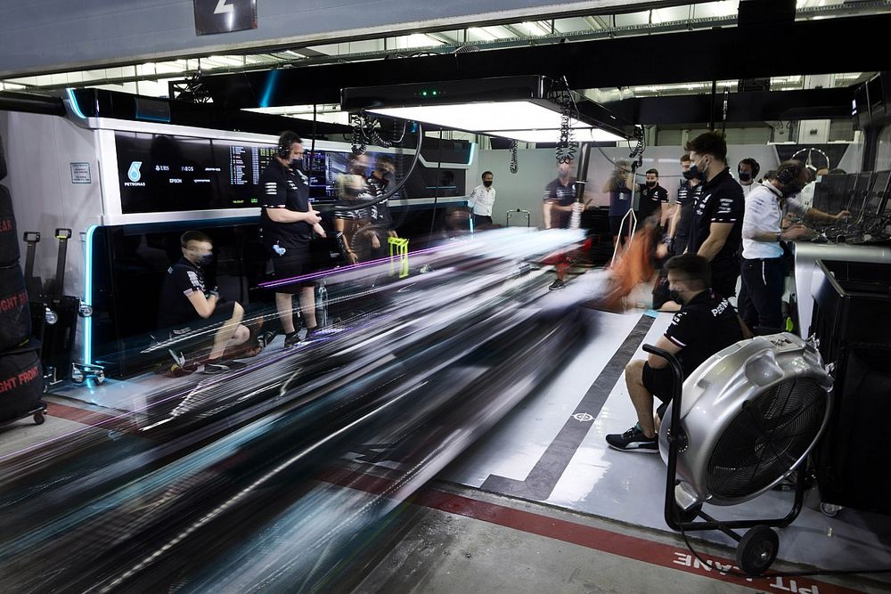 Lewis Hamilton, Mercedes W12, leaves the garage