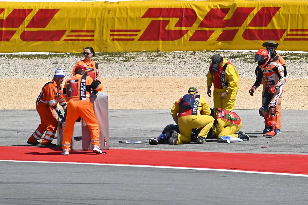 Accidente de Marc M&aacute;rquez, Repsol Honda Team, Miguel Oliveira, RNF MotoGP Racing