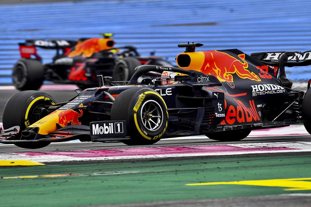 Max Verstappen, Red Bull Racing RB16B, Sergio Perez, Red Bull Racing RB16B