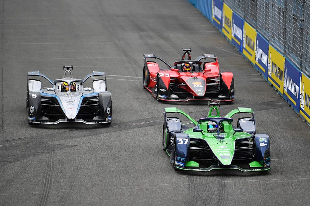 Nick Cassidy, Envision Racing, Audi e-tron FE07, Stoffel Vandoorne, Mercedes-Benz EQ, EQ Silver Arrow 02, Sebastien Buemi, Nissan e.Dams, Nissan IM03