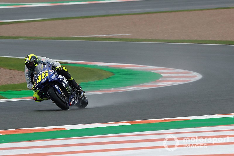 Rossi: “Hay que elevar la profesionalidad de los comisarios”