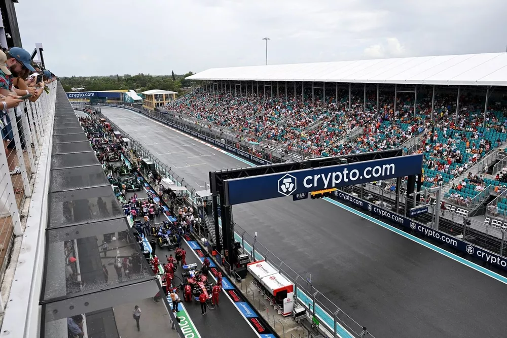 Lewis Hamilton, Ferrari, Isack Hadjar, Racing Bulls