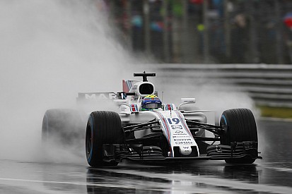 Massa lidera último treino atrapalhado por forte chuva