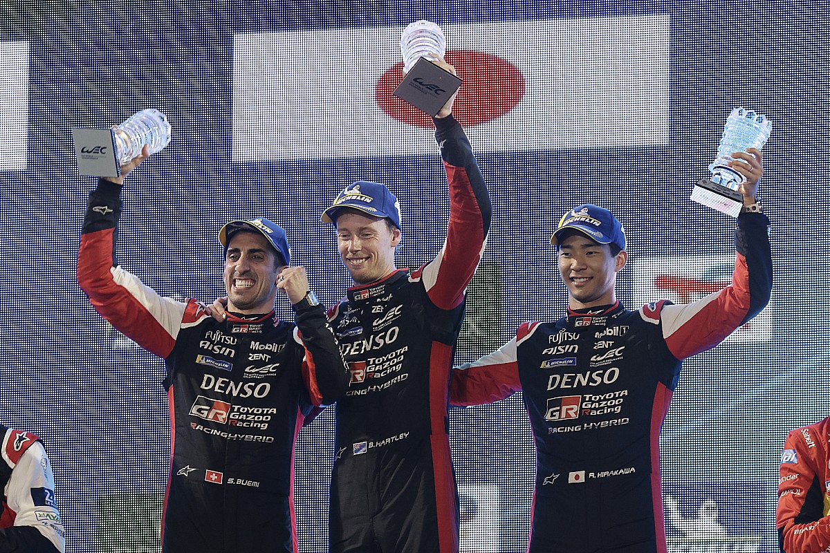 podium-race-winner-8-toyota-ga.jpg