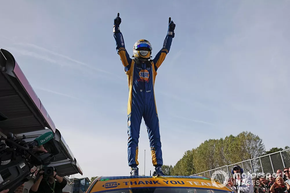 Ashley Sutton, NAPA Racing UK Ford Focus ST 