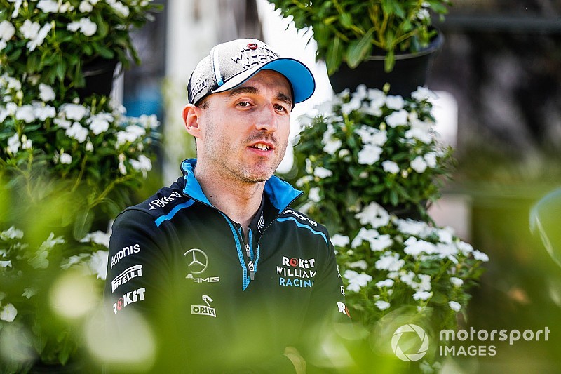 Kubica se gana el aplauso de sus rivales