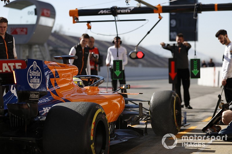 Алонсо розповів, як допоміг McLaren на тестах у Барселоні