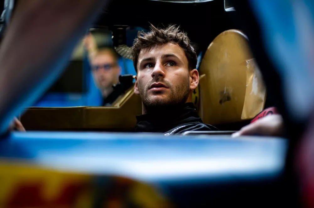 #36 Alpine Endurance Team Alpine A424: Victor Martins 