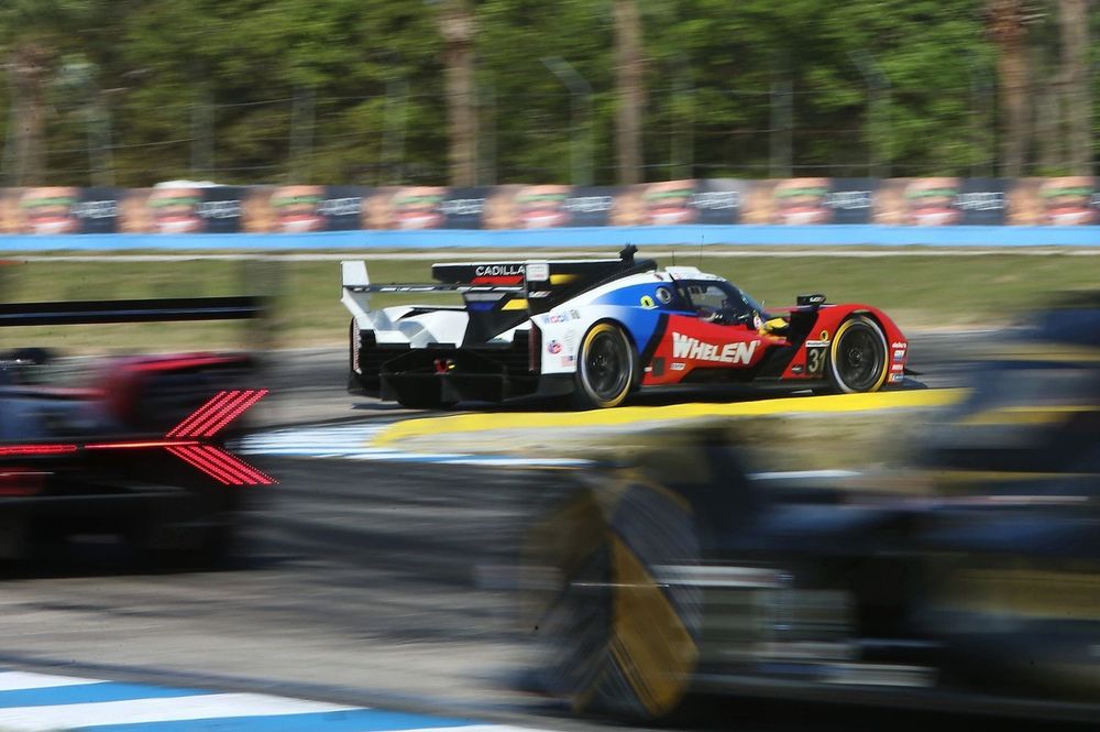 #31 Cadillac Action Express Cadillac V- Series.R: Jack Aitken, Earl Bamber, Frederik Vesti