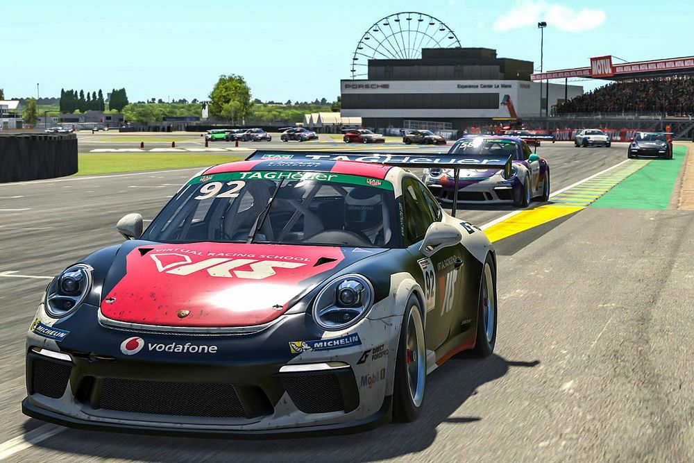 Le Mans track action