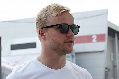 Rosenqvist impresses Ganassi team at Barber test