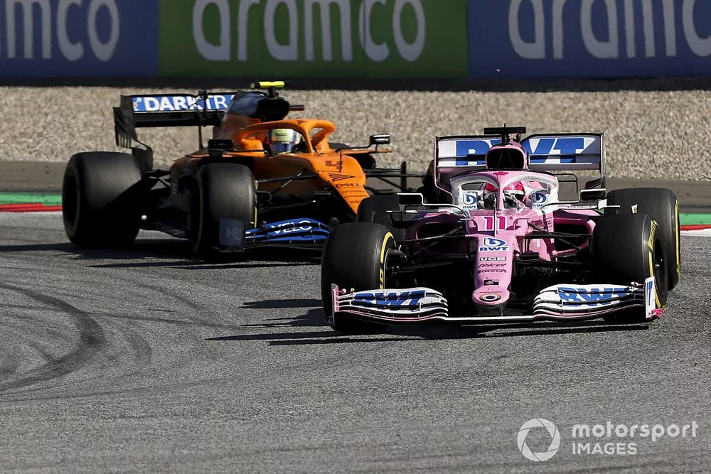 Sergio Perez, Racing Point RP20, devant Lando Norris, McLaren MCL35