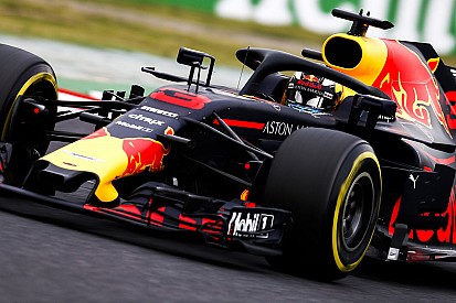 Ricciardo: "Verstappen mi batte in qualifica? E' più veloce a capire il set-up"