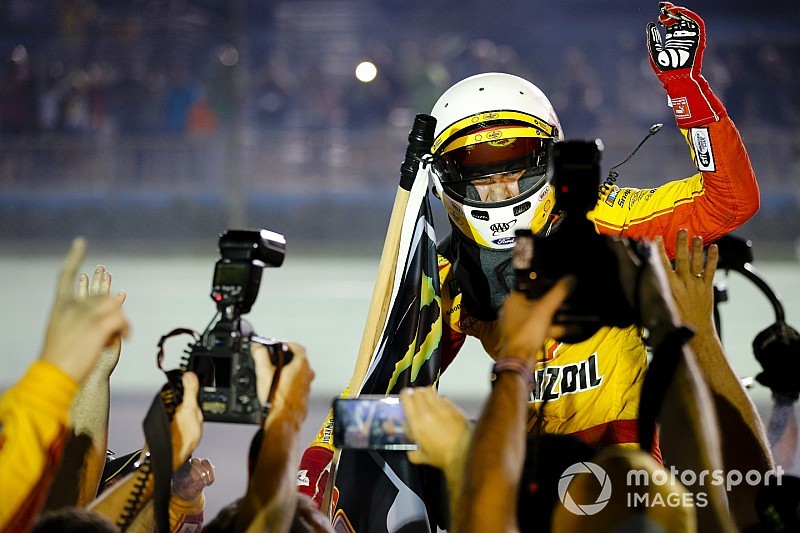 Joey Logano beats Truex to win 2018 NASCAR Cup Series title
