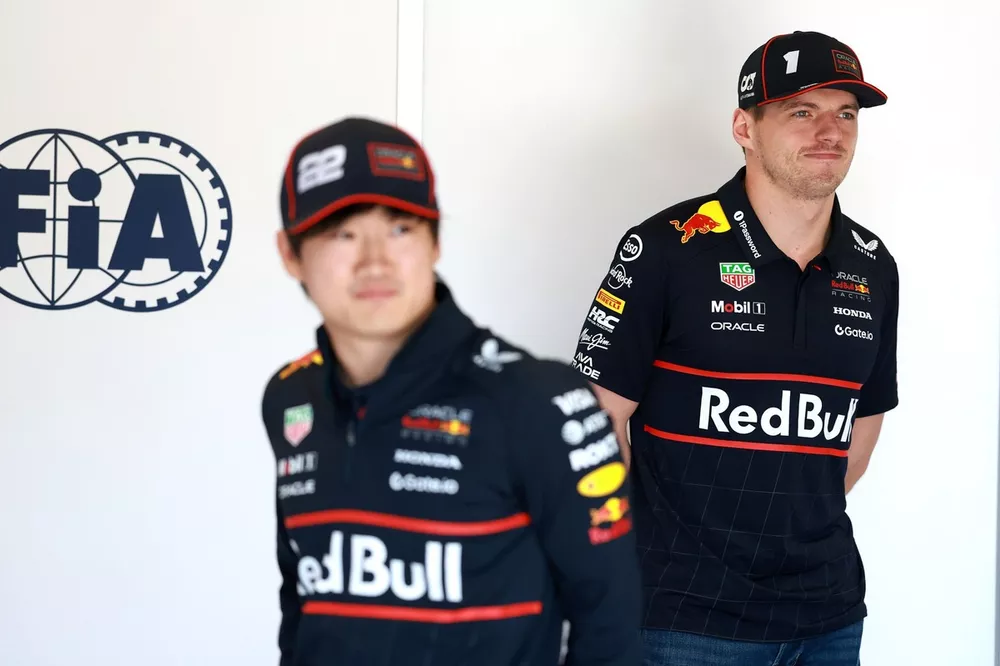 Max Verstappen, Red Bull Racing, Yuki Tsunoda, Red Bull Racing