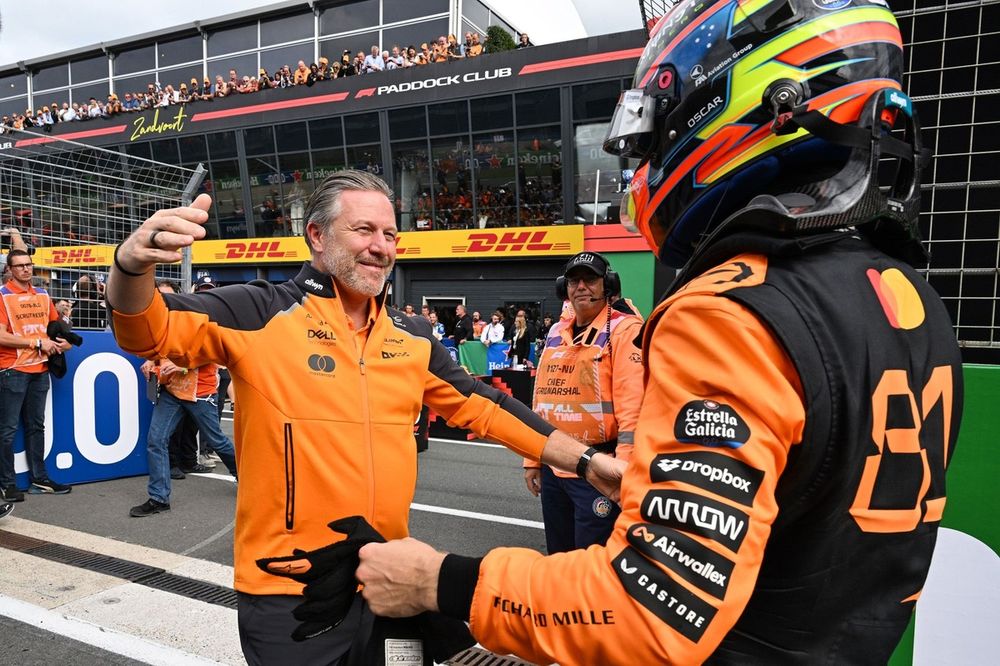 Oscar Piastri, McLaren, Zak Brown, McLaren
