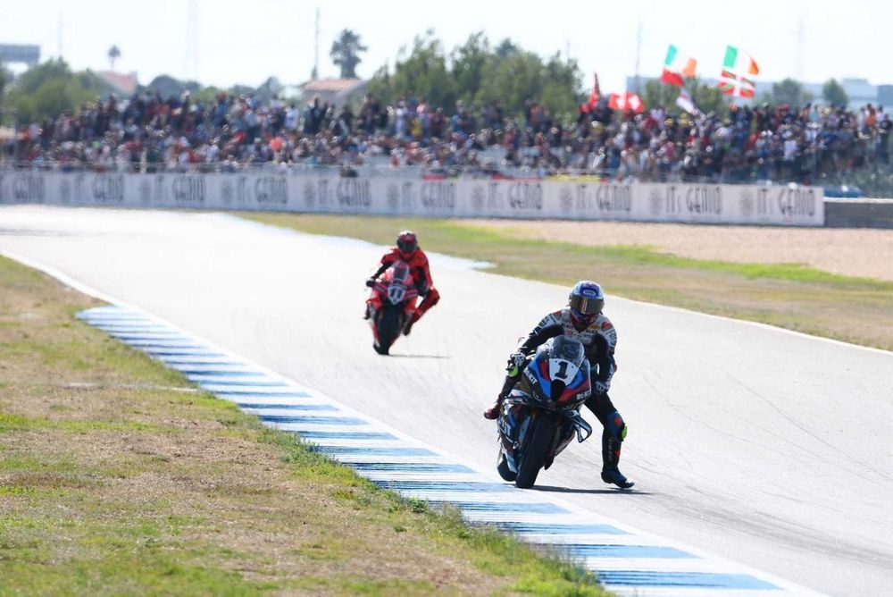 Razgatlioglu, Bulega, Estoril