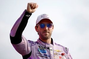 Suárez apoya la decisión de NASCAR de utilizar el podio para la carrera de México