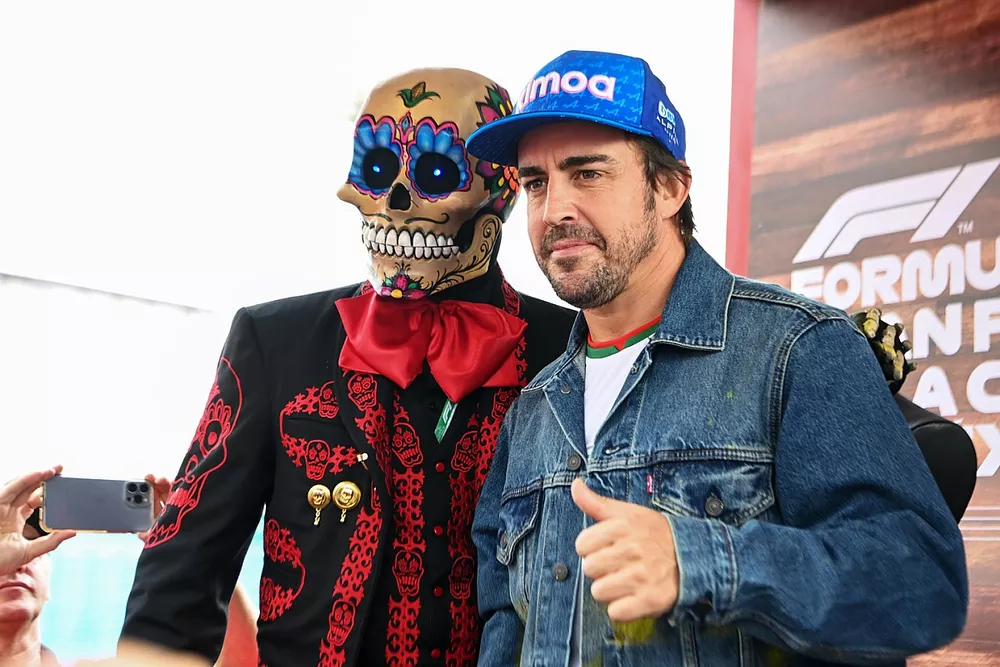 Fernando Alonso, equipo Alpine F1 y Ferm&iacute;n La Calaca