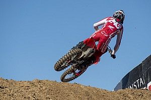 Gajser encarrilla el Mundial de Motocross; Prado cae del top 3