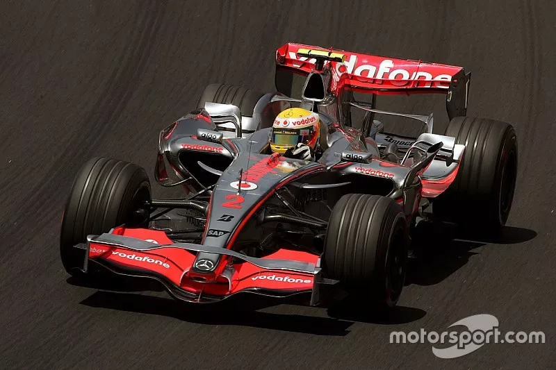 Lewis Hamilton, McLaren Mercedes MP4/22