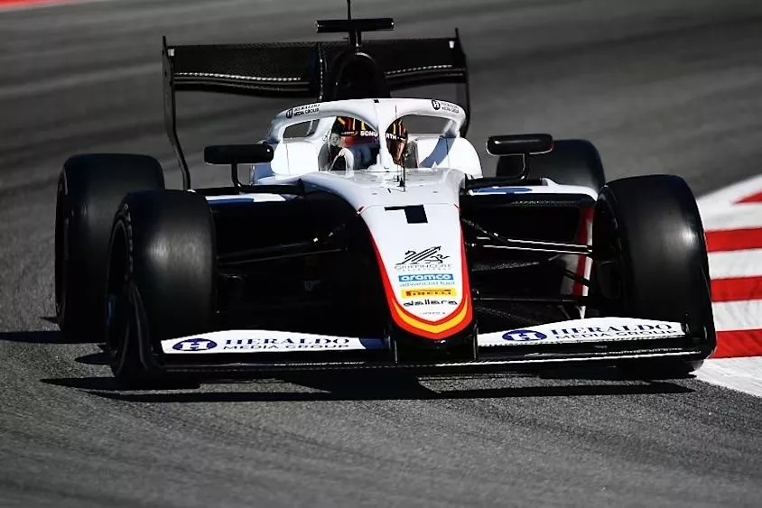 Nael lidera a classifica&ccedil;&atilde;o geral no GP de Barcelona