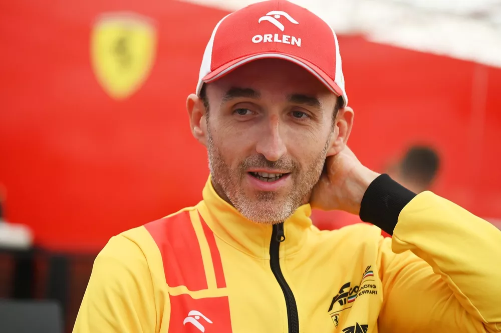 Robert Kubica, AF Corse Ferrari, durante el 'You Ask The Questions'