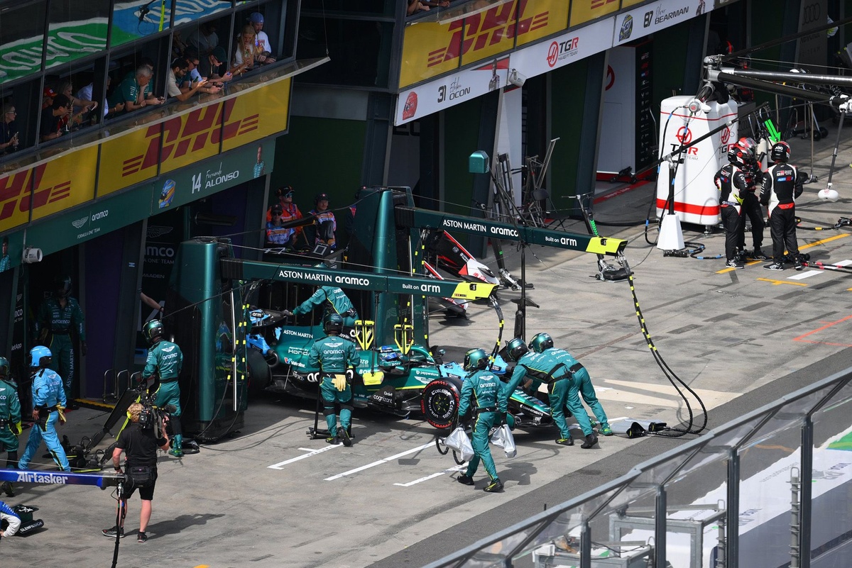 Confirmado: los problemas de Aston F1 en la carrera de Australia no fueron de Honda