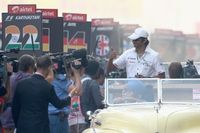 Após sucesso de "F1", com Brad Pitt, próximo filme sobre a categoria terá 'pepino de Vettel' como protagonista; entenda