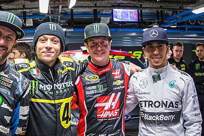 La Monster spinge per far salire Hamilton sulla Yamaha di Valentino