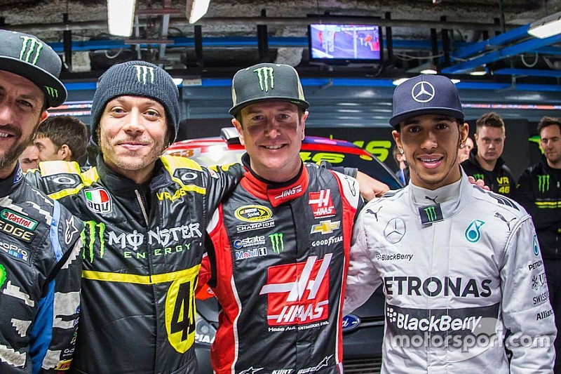 La Monster spinge per far salire Hamilton sulla Yamaha di Valentino