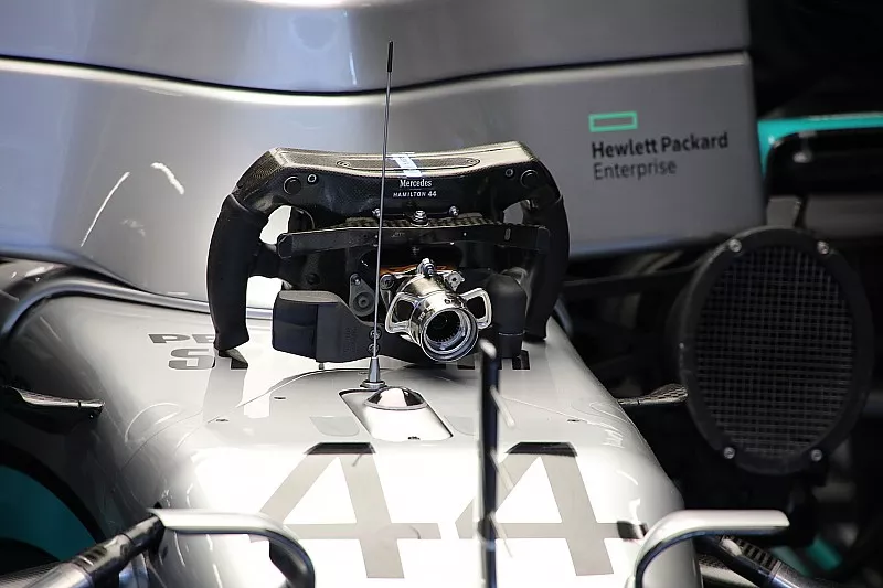 Volante del Mercedes AMG F1 W11