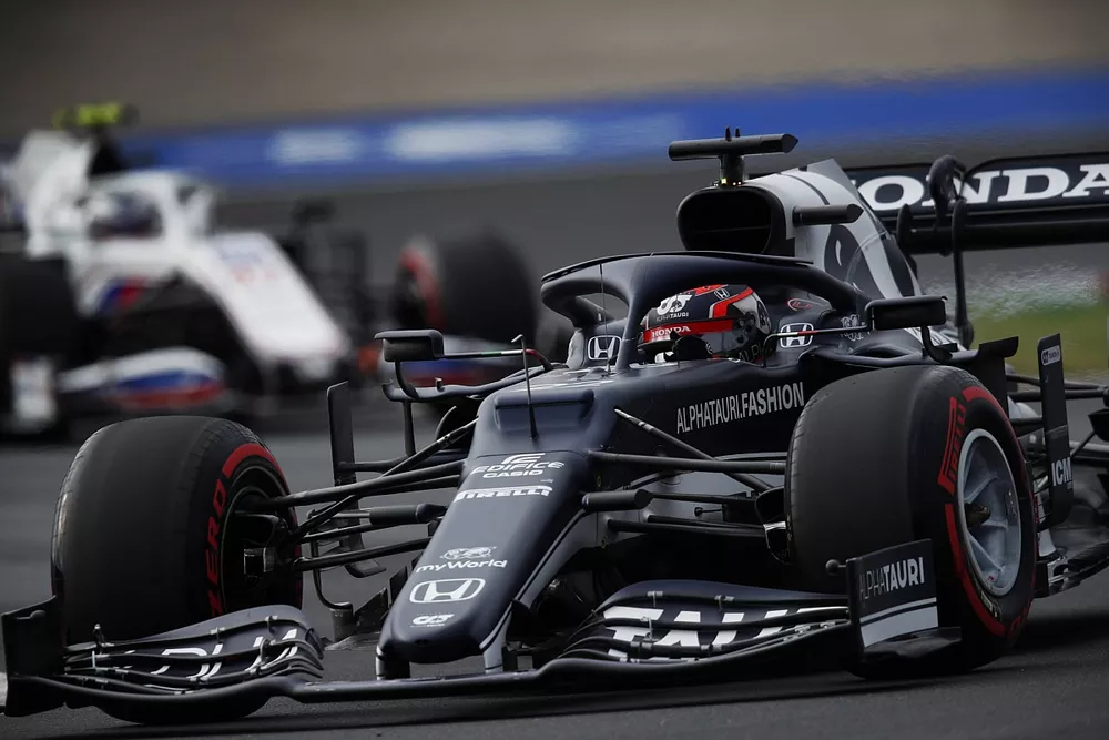 Yuki Tsunoda, AlphaTauri AT02, Mick Schumacher, Haas VF-21