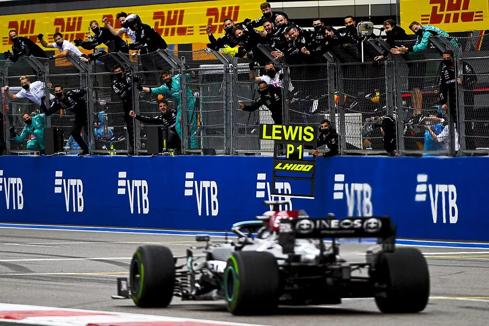 Vincitore della gara Lewis Hamilton, Mercedes W12