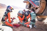 Al Attiyah sigue con vida en el Dakar y explica su pérdida de tiempo