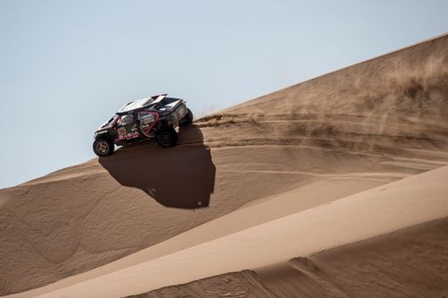 Dakar 2025: Al Attiyah pierde la victoria en la quinta etapa tras una sanci&oacute;n