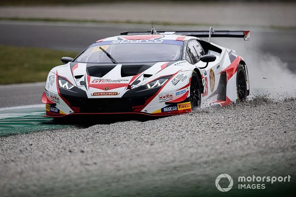#88 LP Racing, Lamborghini Huracan GT3 EVO: Jonathan Cecotto, Mattia di Giusto